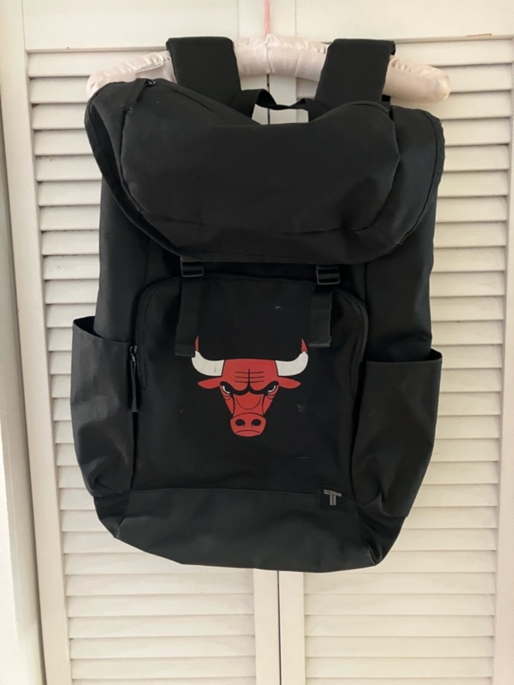 Chicago Bulls NBA Basketball Logo Black Snap Backpack Leeds Corporate